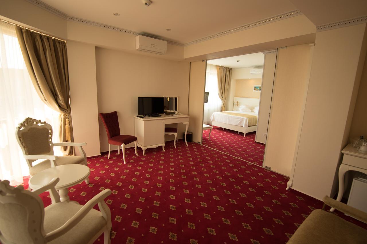 Msr Port Hotel マンガリア エクステリア 写真